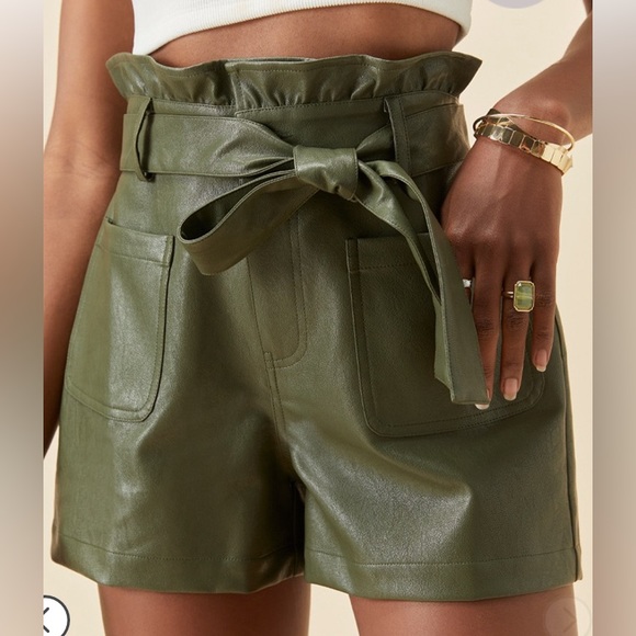 Francesca's Collections Pants - FRANCESCA FAUX LEATHER SHORT DARK GREEN SIZE M NEW